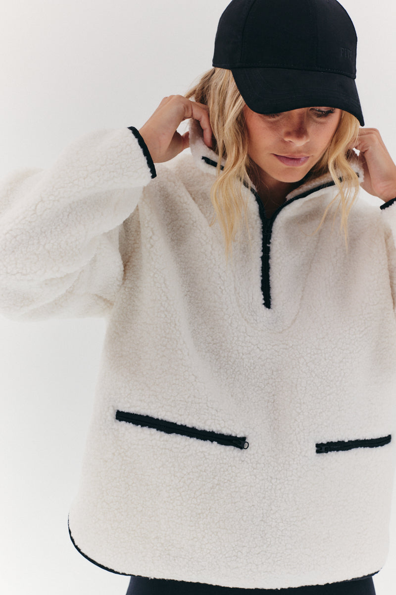 Contrast Piping Borg Lined Half Zip Up Fleece