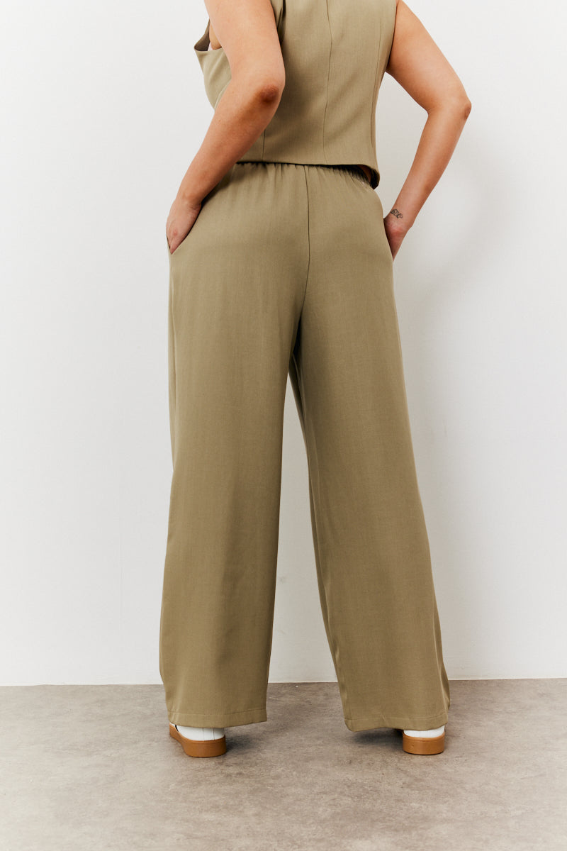 Elasticated Mid Rise Wide Leg Trouser