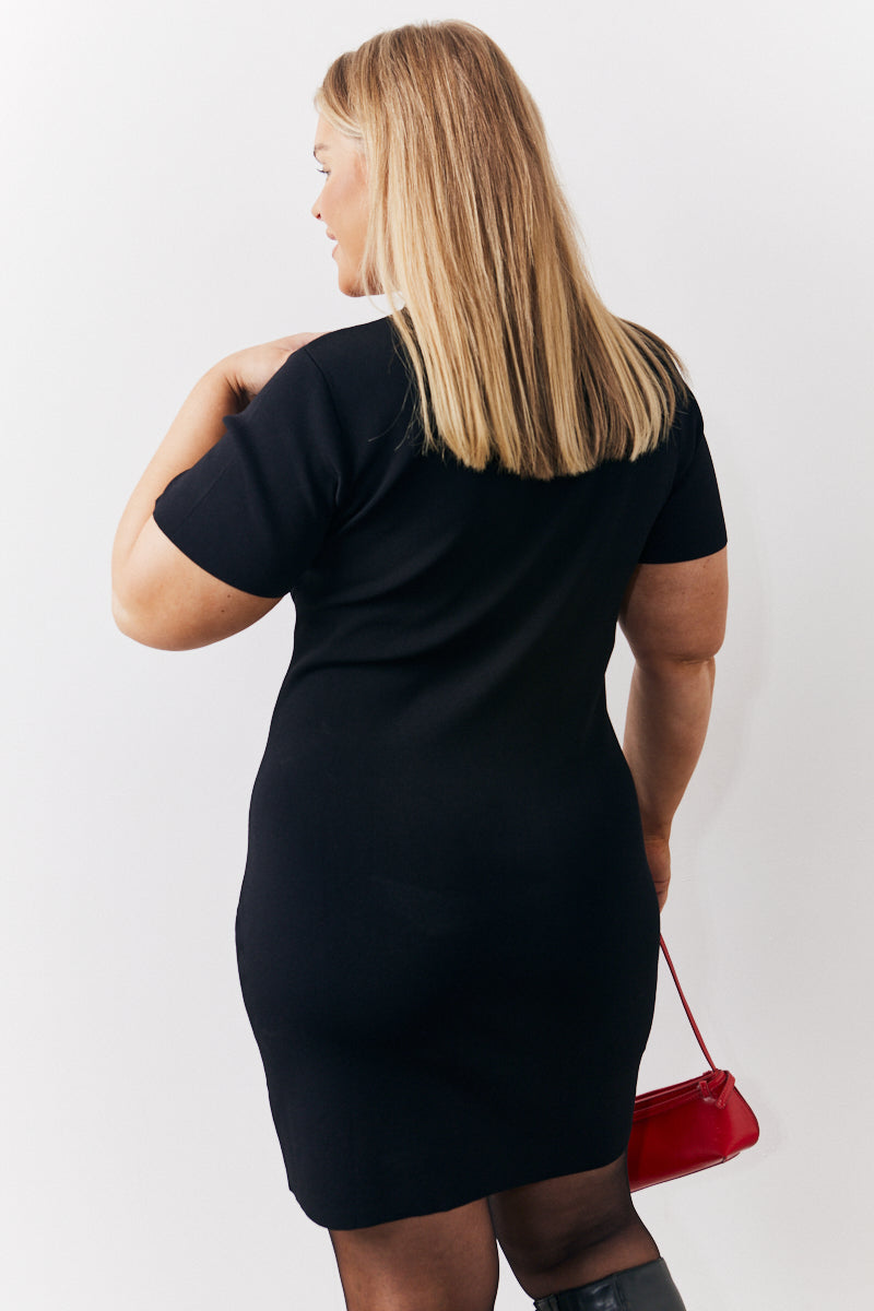 Contrast Piping Pocket Detail Mini Knit Dress